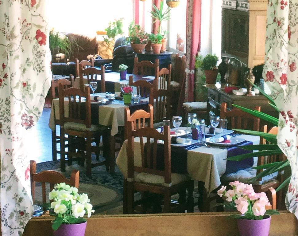 Los Cazadores El Gastor Bagian luar foto